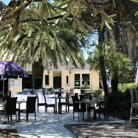 Studio Residence 3 Etoiles Odalys Les Oceanides Piscine Plage Argentiere Parking Boite A Cle